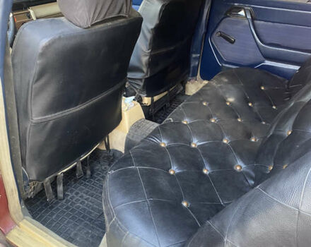 Красный Мерседес Е-Класс, объемом двигателя 2 л и пробегом 721 тыс. км за 2000 $, фото 10 на Automoto.ua