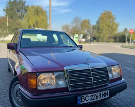 Мерседес Е-Класс 1990 в Тернополе на Automoto.ua Красный Мерседес Е-Класс, объемом двигателя 2.5 л и пробегом 420 тыс. км за 4100 $, фото 1 на Automoto.ua
