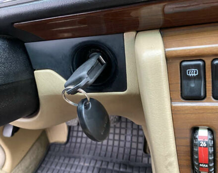 Червоний Мерседес Е-Клас, об'ємом двигуна 2.5 л та пробігом 421 тис. км за 5200 $, фото 11 на Automoto.ua