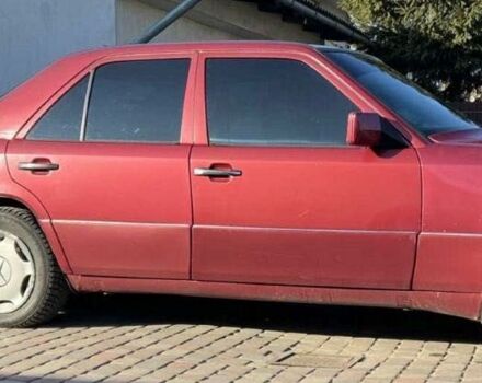 Красный Мерседес Е-Класс, объемом двигателя 0 л и пробегом 350 тыс. км за 2500 $, фото 3 на Automoto.ua