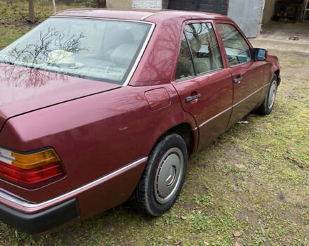 Червоний Мерседес Е-Клас, об'ємом двигуна 2.5 л та пробігом 421 тис. км за 5200 $, фото 3 на Automoto.ua