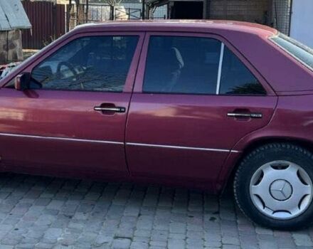 Красный Мерседес Е-Класс, объемом двигателя 0 л и пробегом 350 тыс. км за 2500 $, фото 1 на Automoto.ua