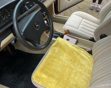 Червоний Мерседес Е-Клас, об'ємом двигуна 2.5 л та пробігом 421 тис. км за 5200 $, фото 50 на Automoto.ua