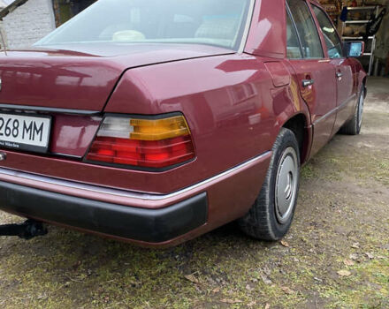 Червоний Мерседес Е-Клас, об'ємом двигуна 2.5 л та пробігом 421 тис. км за 5200 $, фото 28 на Automoto.ua