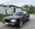 Червоний Мерседес Е-Клас, об'ємом двигуна 2 л та пробігом 500 тис. км за 2501 $, фото 1 на Automoto.ua