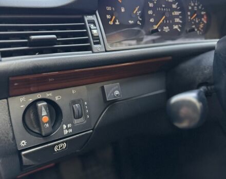 Красный Мерседес Е-Класс, объемом двигателя 2.2 л и пробегом 390 тыс. км за 4600 $, фото 14 на Automoto.ua