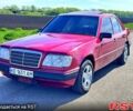Красный Мерседес Е-Класс, объемом двигателя 2.5 л и пробегом 480 тыс. км за 7200 $, фото 1 на Automoto.ua