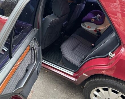 Красный Мерседес Е-Класс, объемом двигателя 2.2 л и пробегом 390 тыс. км за 4600 $, фото 9 на Automoto.ua