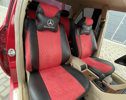 Красный Мерседес Е-Класс, объемом двигателя 2.2 л и пробегом 448 тыс. км за 4150 $, фото 15 на Automoto.ua