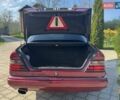 Красный Мерседес Е-Класс, объемом двигателя 2.5 л и пробегом 480 тыс. км за 2700 $, фото 8 на Automoto.ua