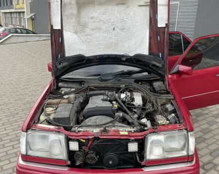 Красный Мерседес Е-Класс, объемом двигателя 2.2 л и пробегом 448 тыс. км за 4150 $, фото 20 на Automoto.ua