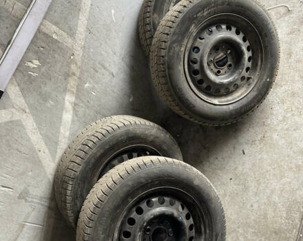 Красный Мерседес Е-Класс, объемом двигателя 2.2 л и пробегом 448 тыс. км за 4150 $, фото 21 на Automoto.ua