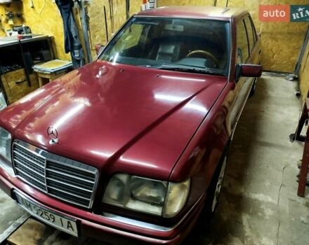 Червоний Мерседес Е-Клас, об'ємом двигуна 3 л та пробігом 391 тис. км за 5600 $, фото 1 на Automoto.ua