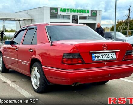 Красный Мерседес Е-Класс, объемом двигателя 2.8 л и пробегом 402 тыс. км за 3500 $, фото 10 на Automoto.ua