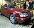 Червоний Мерседес Е-Клас, об'ємом двигуна 3 л та пробігом 391 тис. км за 5600 $, фото 2 на Automoto.ua