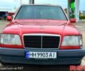 Красный Мерседес Е-Класс, объемом двигателя 2.8 л и пробегом 402 тыс. км за 3500 $, фото 9 на Automoto.ua