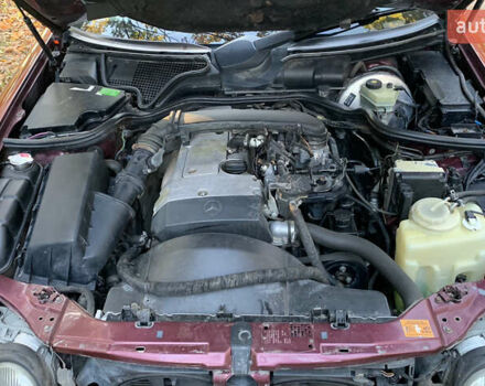 Мерседес Е-Класс 1996 в Киверцы на Automoto.ua Красный Мерседес Е-Класс, объемом двигателя 2 л и пробегом 370 тыс. км за 2600 $, фото 18 на Automoto.ua