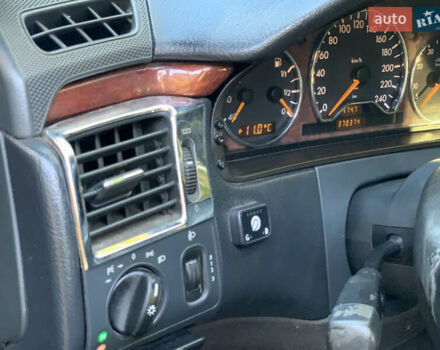 Мерседес Е-Класс 1996 в Киверцы на Automoto.ua Красный Мерседес Е-Класс, объемом двигателя 2 л и пробегом 370 тыс. км за 2600 $, фото 16 на Automoto.ua