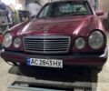 Червоний Мерседес Е-Клас, об'ємом двигуна 2.9 л та пробігом 400 тис. км за 2900 $, фото 1 на Automoto.ua