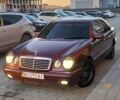 Красный Мерседес Е-Класс, объемом двигателя 2 л и пробегом 300 тыс. км за 3800 $, фото 1 на Automoto.ua