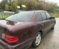 Мерседес Е-Класс 1998 в Остоге на Automoto.ua Красный Мерседес Е-Класс, объемом двигателя 2.7 л и пробегом 3 тыс. км за 2100 $, фото 5 на Automoto.ua