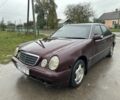Мерседес Е-Класс 1998 в Остоге на Automoto.ua Красный Мерседес Е-Класс, объемом двигателя 2.7 л и пробегом 3 тыс. км за 2100 $, фото 1 на Automoto.ua