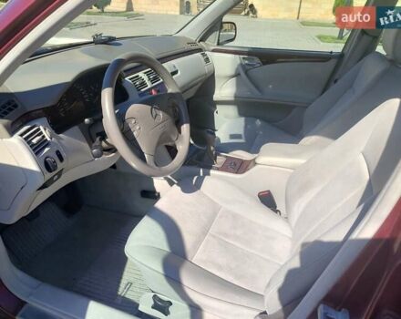 Мерседес Е-Класс 1999 в Измаиле на Automoto.ua Красный Мерседес Е-Класс, объемом двигателя 2.2 л и пробегом 156 тыс. км за 7100 $, фото 16 на Automoto.ua