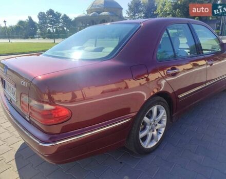 Мерседес Е-Класс 1999 в Измаиле на Automoto.ua Красный Мерседес Е-Класс, объемом двигателя 2.2 л и пробегом 156 тыс. км за 7100 $, фото 15 на Automoto.ua