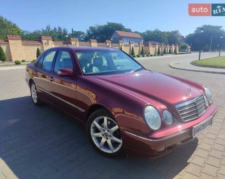 Мерседес Е-Класс 1999 в Измаиле на Automoto.ua Красный Мерседес Е-Класс, объемом двигателя 2.2 л и пробегом 156 тыс. км за 7100 $, фото 1 на Automoto.ua