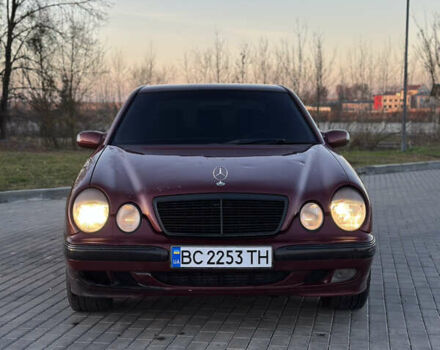 Красный Мерседес Е-Класс, объемом двигателя 2.7 л и пробегом 431 тыс. км за 4350 $, фото 1 на Automoto.ua