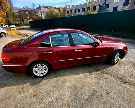 Красный Мерседес Е-Класс, объемом двигателя 1.8 л и пробегом 247 тыс. км за 6200 $, фото 3 на Automoto.ua