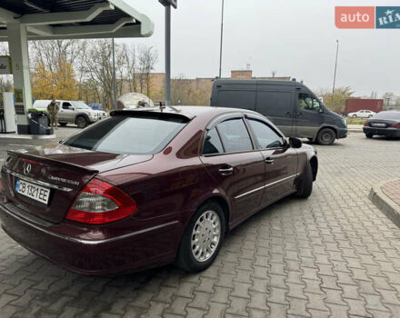 Красный Мерседес Е-Класс, объемом двигателя 1.8 л и пробегом 203 тыс. км за 7700 $, фото 3 на Automoto.ua