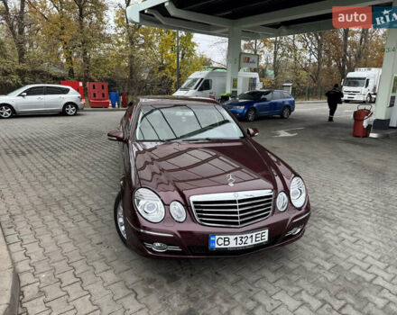 Красный Мерседес Е-Класс, объемом двигателя 1.8 л и пробегом 203 тыс. км за 7700 $, фото 5 на Automoto.ua