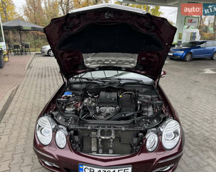 Красный Мерседес Е-Класс, объемом двигателя 1.8 л и пробегом 203 тыс. км за 7700 $, фото 16 на Automoto.ua