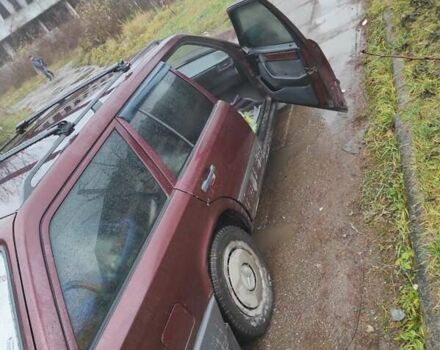 Червоний Мерседес Е-Клас, об'ємом двигуна 2.3 л та пробігом 400 тис. км за 1600 $, фото 6 на Automoto.ua