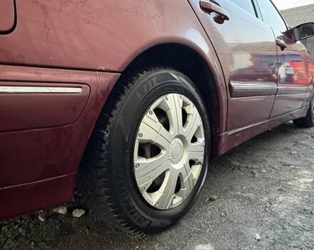 Красный Мерседес Е-Класс, объемом двигателя 2.15 л и пробегом 410 тыс. км за 3200 $, фото 11 на Automoto.ua