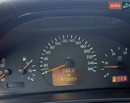 Красный Мерседес Е-Класс, объемом двигателя 2.15 л и пробегом 410 тыс. км за 3200 $, фото 13 на Automoto.ua