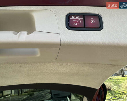 Красный Мерседес Е-Класс, объемом двигателя 1.95 л и пробегом 176 тыс. км за 40000 $, фото 40 на Automoto.ua