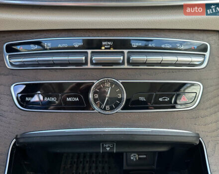 Красный Мерседес Е-Класс, объемом двигателя 1.95 л и пробегом 176 тыс. км за 40000 $, фото 18 на Automoto.ua