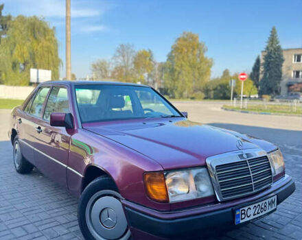 Мерседес Е-Класс 1990 в Тернополе на Automoto.ua Красный Мерседес Е-Класс, объемом двигателя 2.5 л и пробегом 420 тыс. км за 4100 $, фото 1 на Automoto.ua