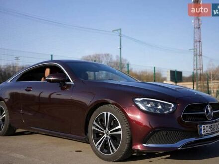 Мерседес Е-Клас 2022 у Івано-Франківську на Automoto.ua Червоний Мерседес Е-Клас, об'ємом двигуна 1.99 л та пробігом 77 тис. км за 55300 $, фото 1 на Automoto.ua