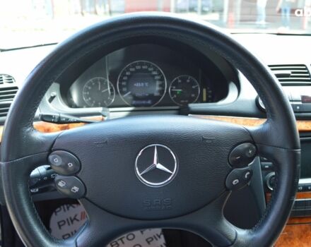 Мерседес Е-Класс, объемом двигателя 3 л и пробегом 303 тыс. км за 9300 $, фото 6 на Automoto.ua