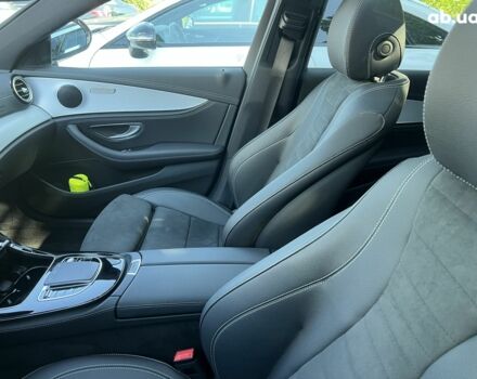 Мерседес Е-Клас, об'ємом двигуна 2 л та пробігом 6 тис. км за 62806 $, фото 12 на Automoto.ua