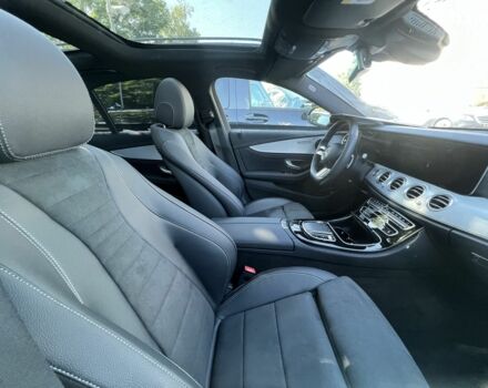Мерседес Е-Клас, об'ємом двигуна 2 л та пробігом 6 тис. км за 62806 $, фото 22 на Automoto.ua