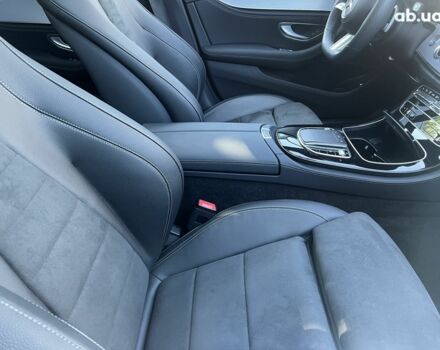 Мерседес Е-Клас, об'ємом двигуна 2 л та пробігом 6 тис. км за 62806 $, фото 19 на Automoto.ua