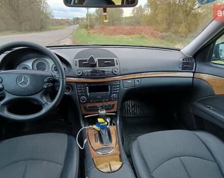 Мерседес Е-Класс, объемом двигателя 2.2 л и пробегом 413 тыс. км за 9500 $, фото 7 на Automoto.ua