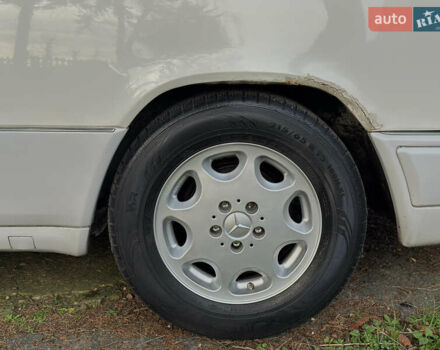 Мерседес Е-Класс, объемом двигателя 2 л и пробегом 470 тыс. км за 3390 $, фото 14 на Automoto.ua