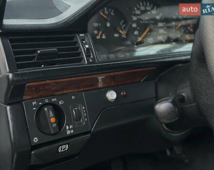 Мерседес Е-Класс, объемом двигателя 2 л и пробегом 470 тыс. км за 3390 $, фото 19 на Automoto.ua