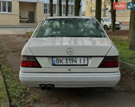 Мерседес Е-Класс, объемом двигателя 2 л и пробегом 470 тыс. км за 3390 $, фото 4 на Automoto.ua