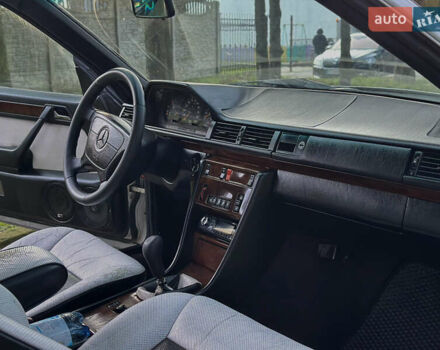 Мерседес Е-Класс, объемом двигателя 2 л и пробегом 470 тыс. км за 3390 $, фото 28 на Automoto.ua